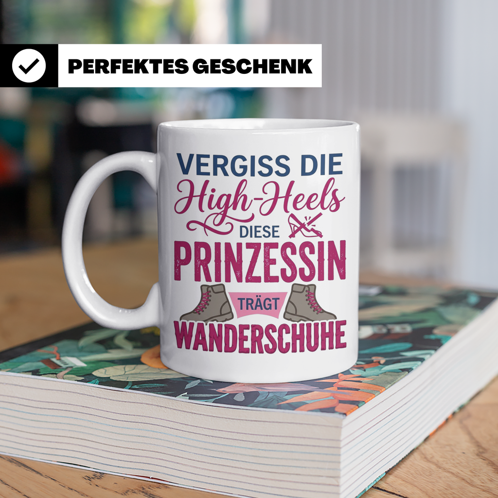 Wandern Tasse mit Spruch Prinzessin trägt Wanderschuhe | Kaf – Weiß [farbe:weiß]