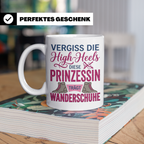 Wandern Tasse mit Spruch Prinzessin trägt Wanderschuhe | Kaf – Weiß [farbe:weiß]