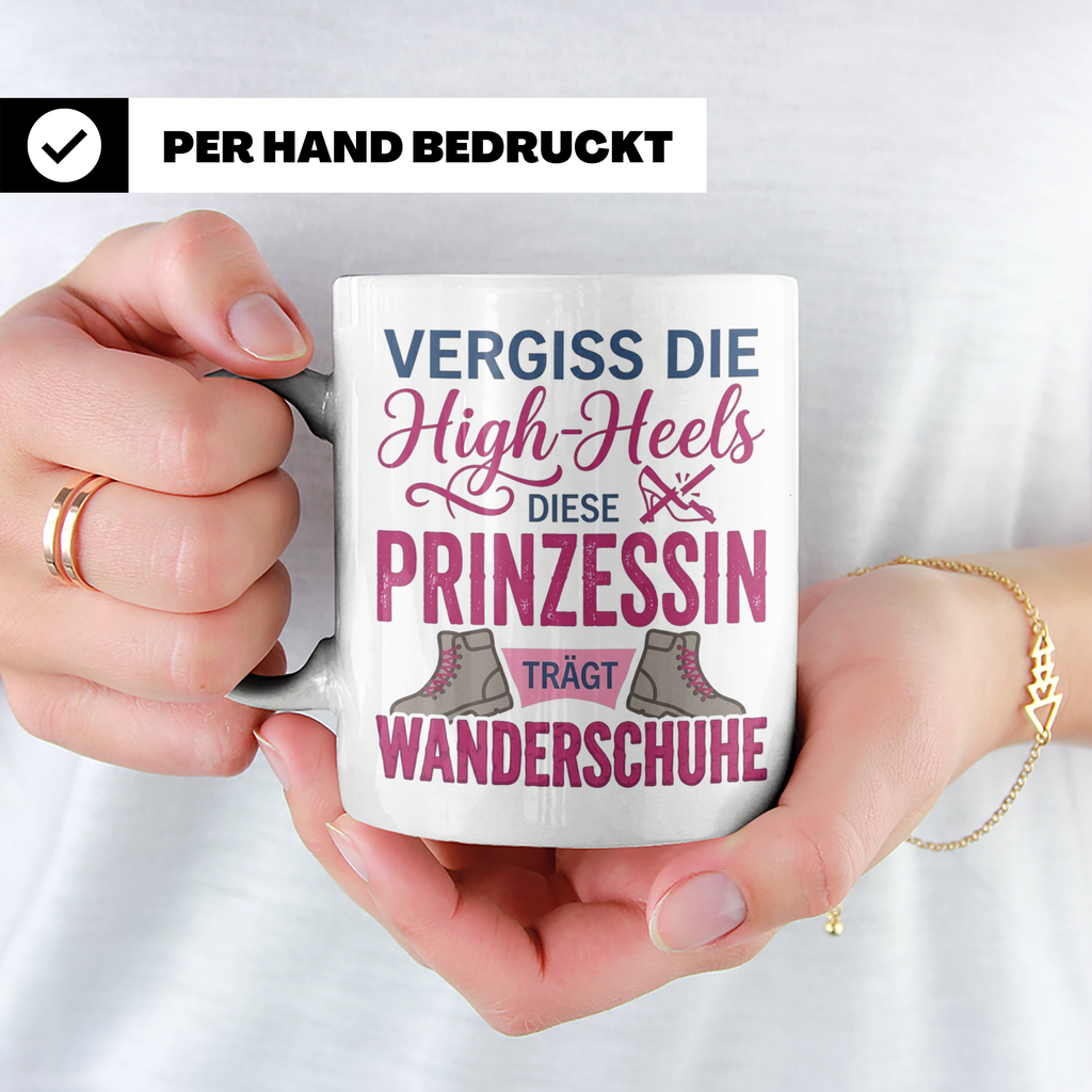 Wandern Tasse mit Spruch Prinzessin trägt Wanderschuhe | Kaf – Weiß [farbe:weiß]