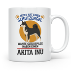 Akita Inu Tasse Schutzengel Glückspilz Spruch | Kaffeebecher – Weiß [farbe:weiß]