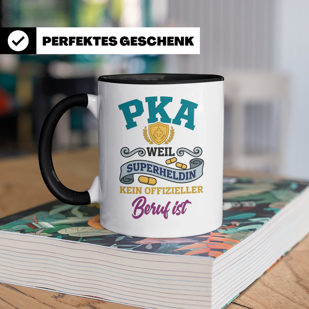PKA Tasse Superheldin Geschenk für Pharmazeutisch-kaufmännis – Schwarz [farbe:schwarz]