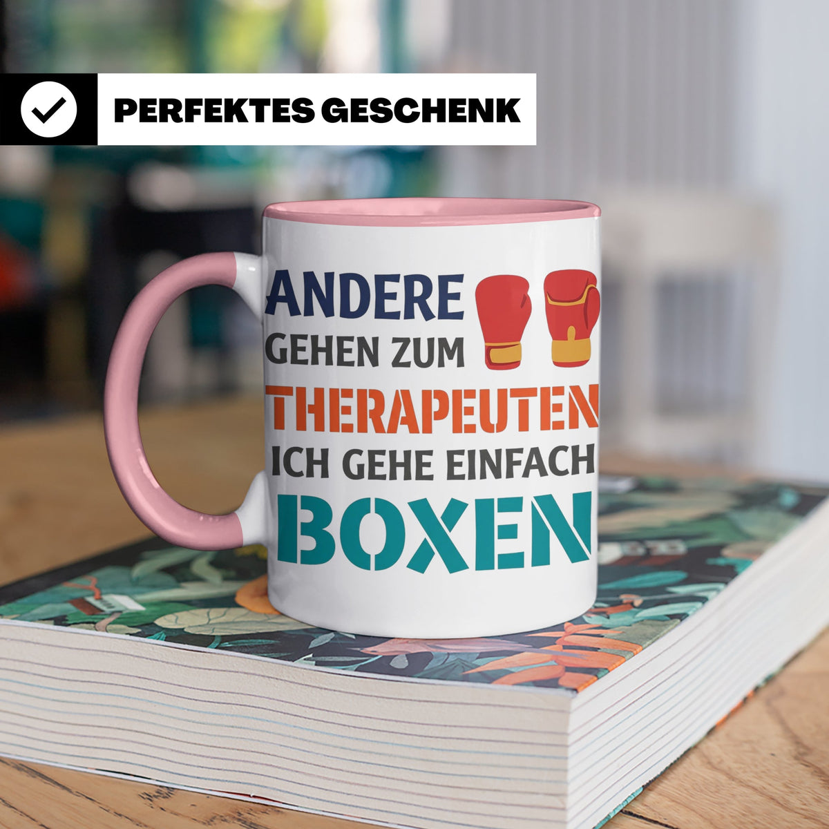 Boxen Tasse mit Spruch Andere gehen zum Therapeuten | Lustig – Rosa [farbe:rosa]