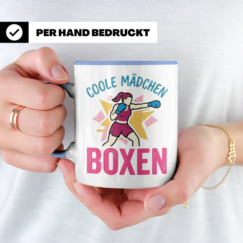 Boxerin Tasse mit Spruch 'Coole Mädchen boxen' Geschenk für  – Blau [farbe:blau]