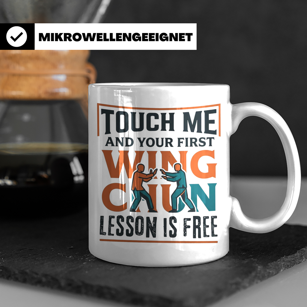 Wing Chun Tasse mit Spruch 'First Lesson is Free' Kampfsport – Weiß [farbe:weiß]