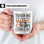 Wing Chun Tasse mit Spruch 'First Lesson is Free' Kampfsport – Weiß [farbe:weiß]