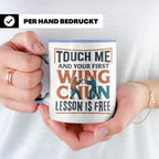 Wing Chun Tasse mit Spruch 'First Lesson is Free' Kampfsport – Blau [farbe:blau]