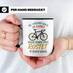 Fahrrad Tasse mit Spruch Geheime Waffe gegen teuren Sprit |  – Schwarz [farbe:schwarz]