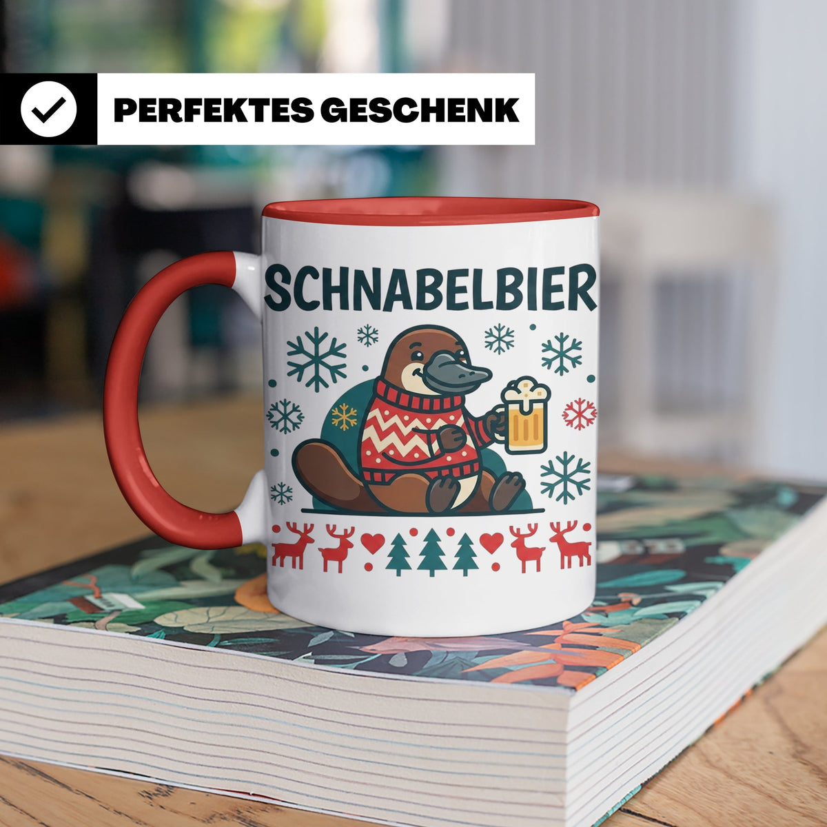 Schnabelbier Tasse mit Schnabeltier im Ugly Sweater, lustige – Rot [farbe:rot]