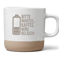 Lustige Tasse Kaffee wird geladen, Kaffeetasse Batterie Bitte warten, Geschenk für Kollegen, Büro Humor Becher, Coffee Lover Geschenk