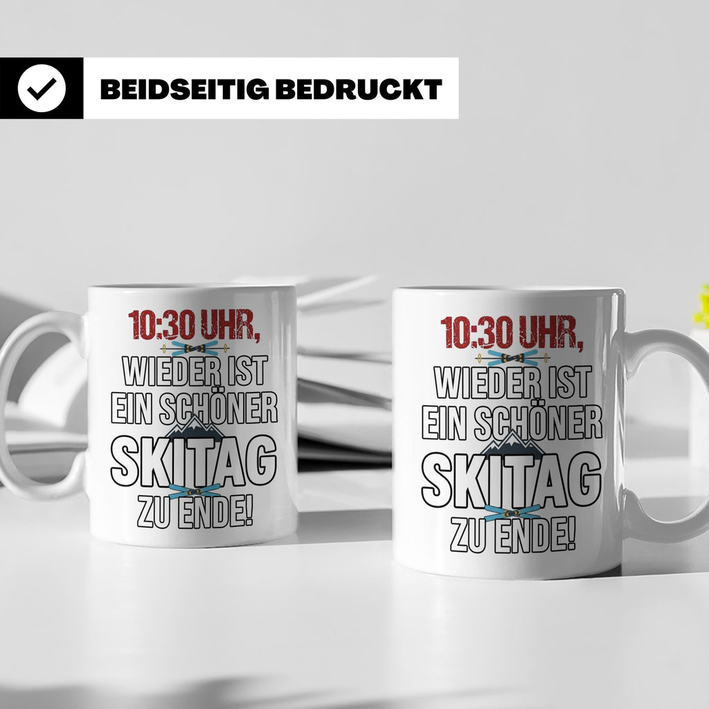 Skifahrer Tasse mit Spruch 10:30 Uhr Skitag zu Ende | Lustig – Weiß [farbe:weiß]