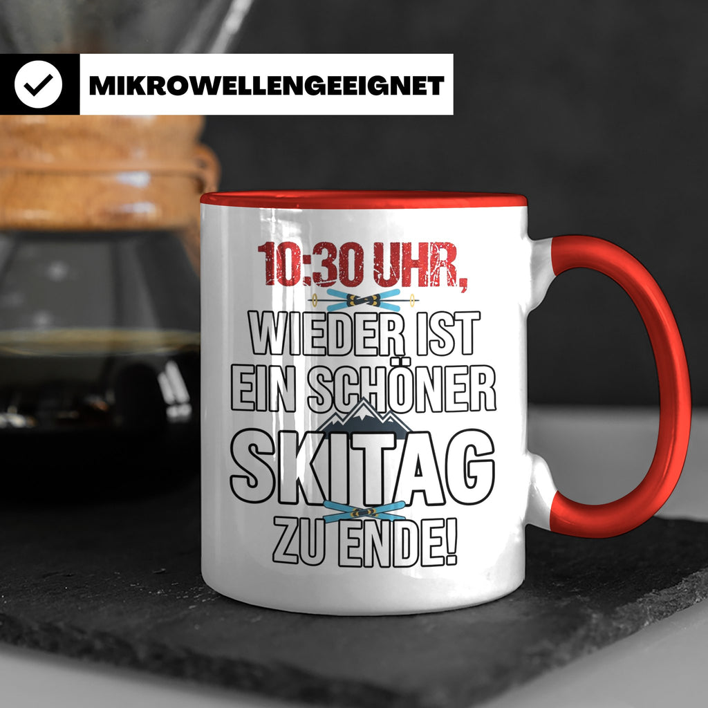 Skifahrer Tasse mit Spruch 10:30 Uhr Skitag zu Ende | Lustig – Rot [farbe:rot]