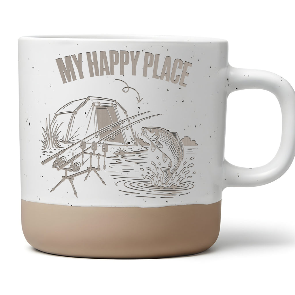 Angler Tasse My Happy Place - Lustiges Geschenk für Karpfenangler - Fi – Bild 1