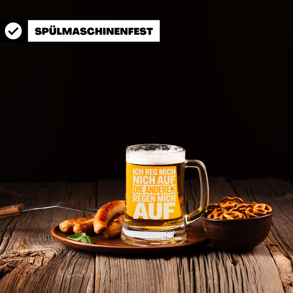 Lustiger Bierkrug – „Ich reg mich nicht auf, die anderen regen mich auf“ Geschenkidee für Männer, Kollegen & Freunde