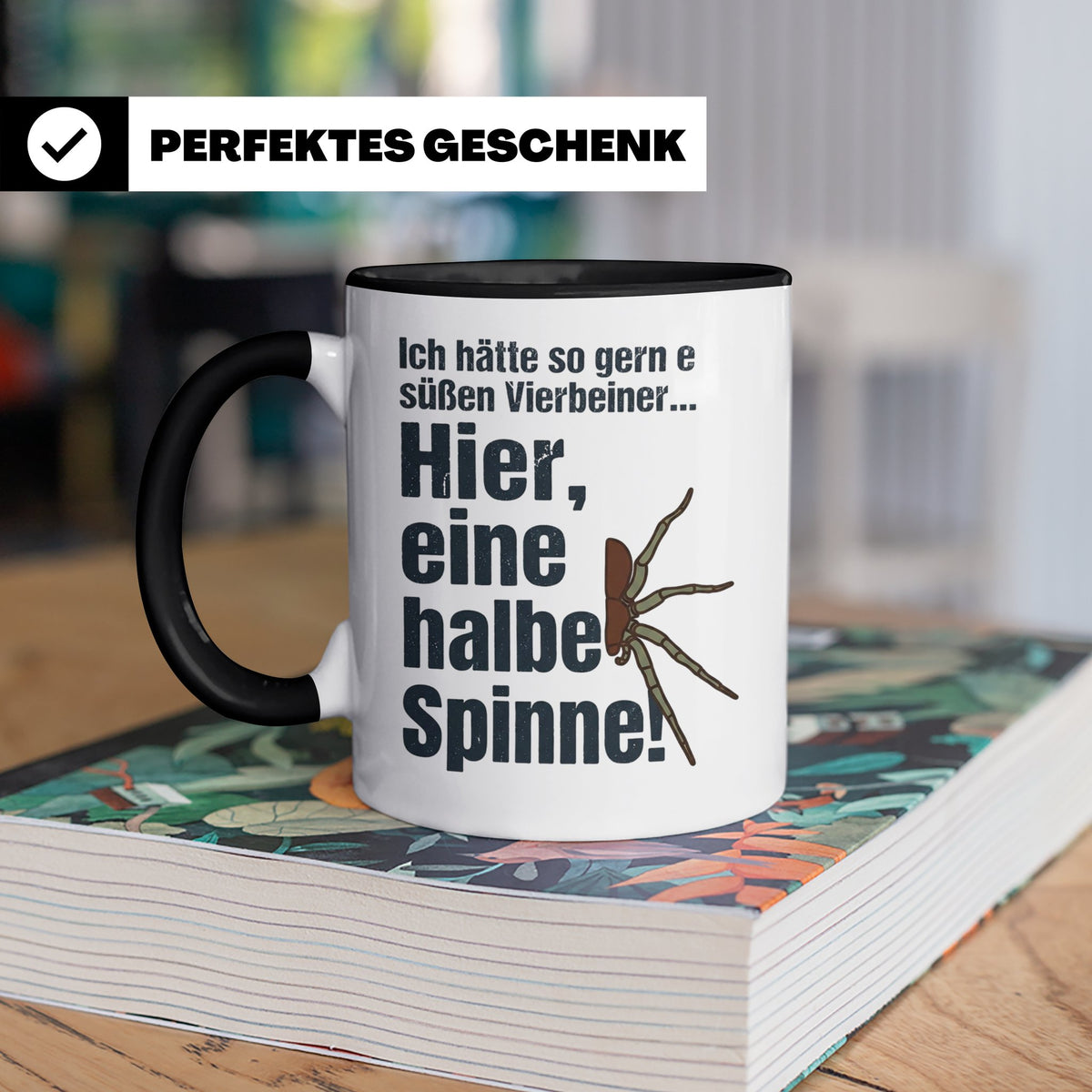 Spinne Tasse mit lustigem Spruch halbe Spinne als Vierbeiner – Schwarz [farbe:schwarz]