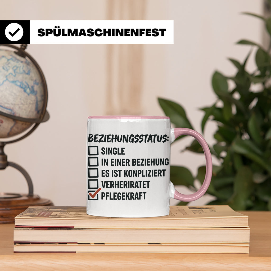 Pflegekraft Tasse mit Spruch Beziehungsstatus Pflegekraft |  – Rosa [farbe:rosa]