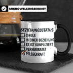 Pflegekraft Tasse mit Spruch Beziehungsstatus Pflegekraft |  – Schwarz [farbe:schwarz]