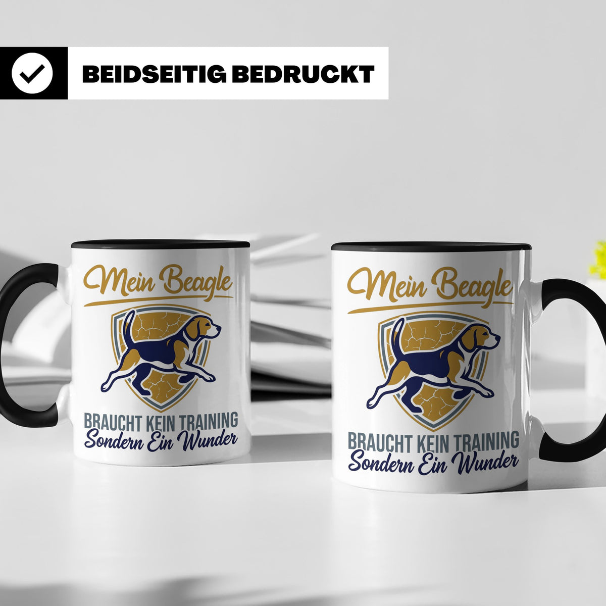 Beagle Tasse mit Spruch braucht kein Training sondern ein Wu – Schwarz [farbe:schwarz]