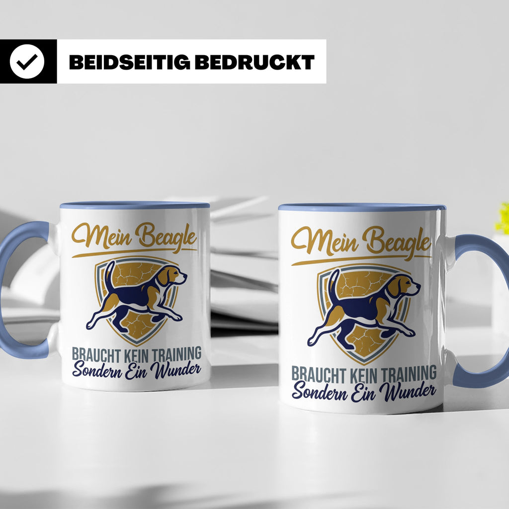Beagle Tasse mit Spruch braucht kein Training sondern ein Wu – Blau [farbe:blau]