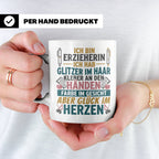 Erzieherin Tasse mit Spruch Glück im Herzen. Geschenk für Ki – Weiß [farbe:weiß]