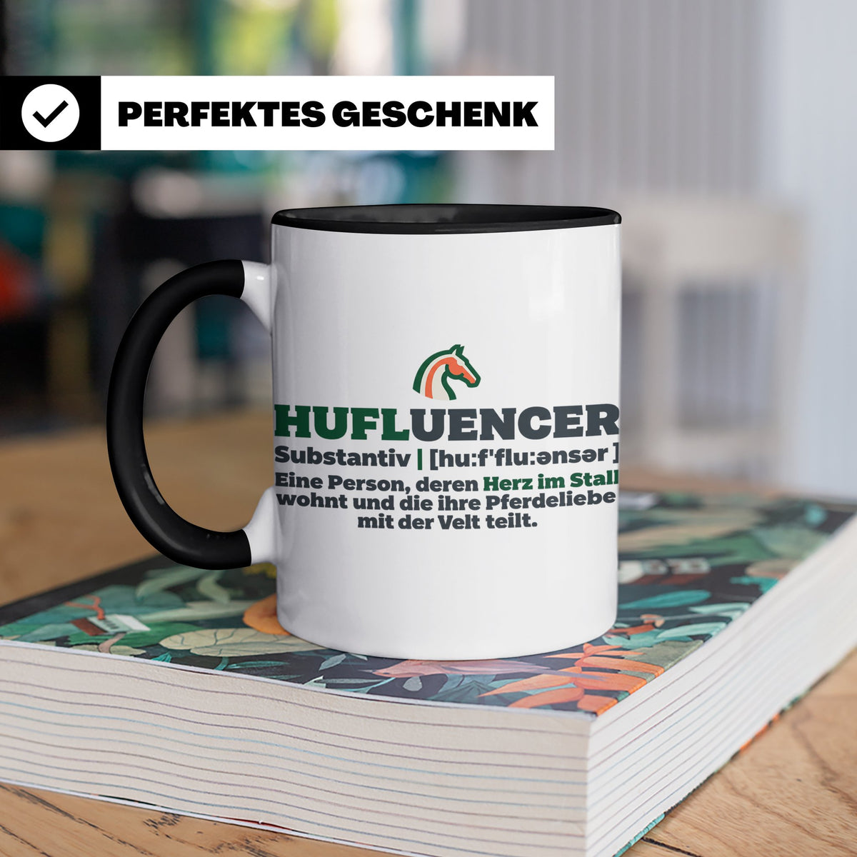 Hufluencer Tasse mit Spruch für Reiterin, Geschenk Pferdemäd – Schwarz [farbe:schwarz]