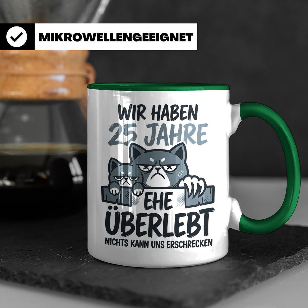 25. Hochzeitstag Tasse Silberhochzeit lustig mit Katze Motiv – Grün [farbe:grün]
