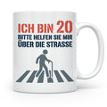 Tasse 20. Geburtstag lustig Spruch Ich bin 20 helfen Sie mir – Weiß [farbe:weiß]