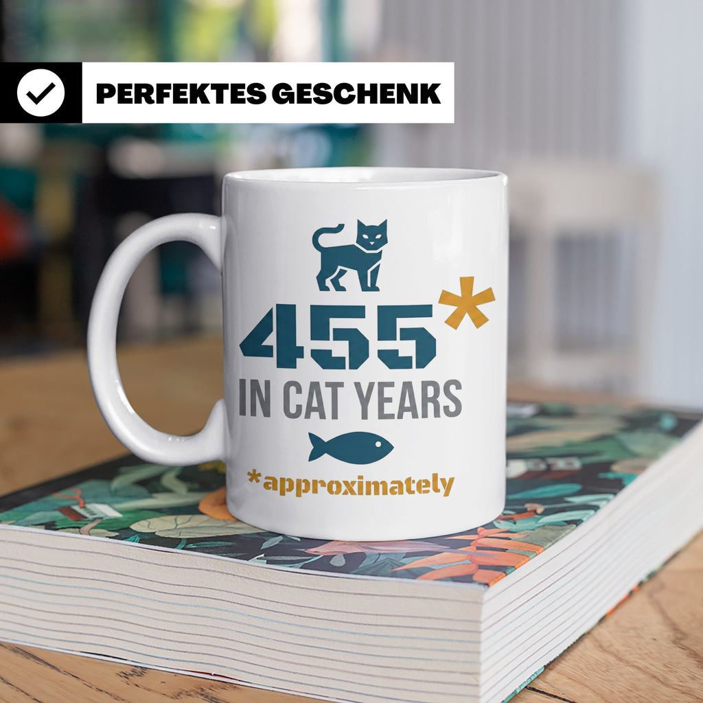 65. Geburtstag Tasse in Katzenjahren, lustiges Geschenk für  – Weiß [farbe:weiß]