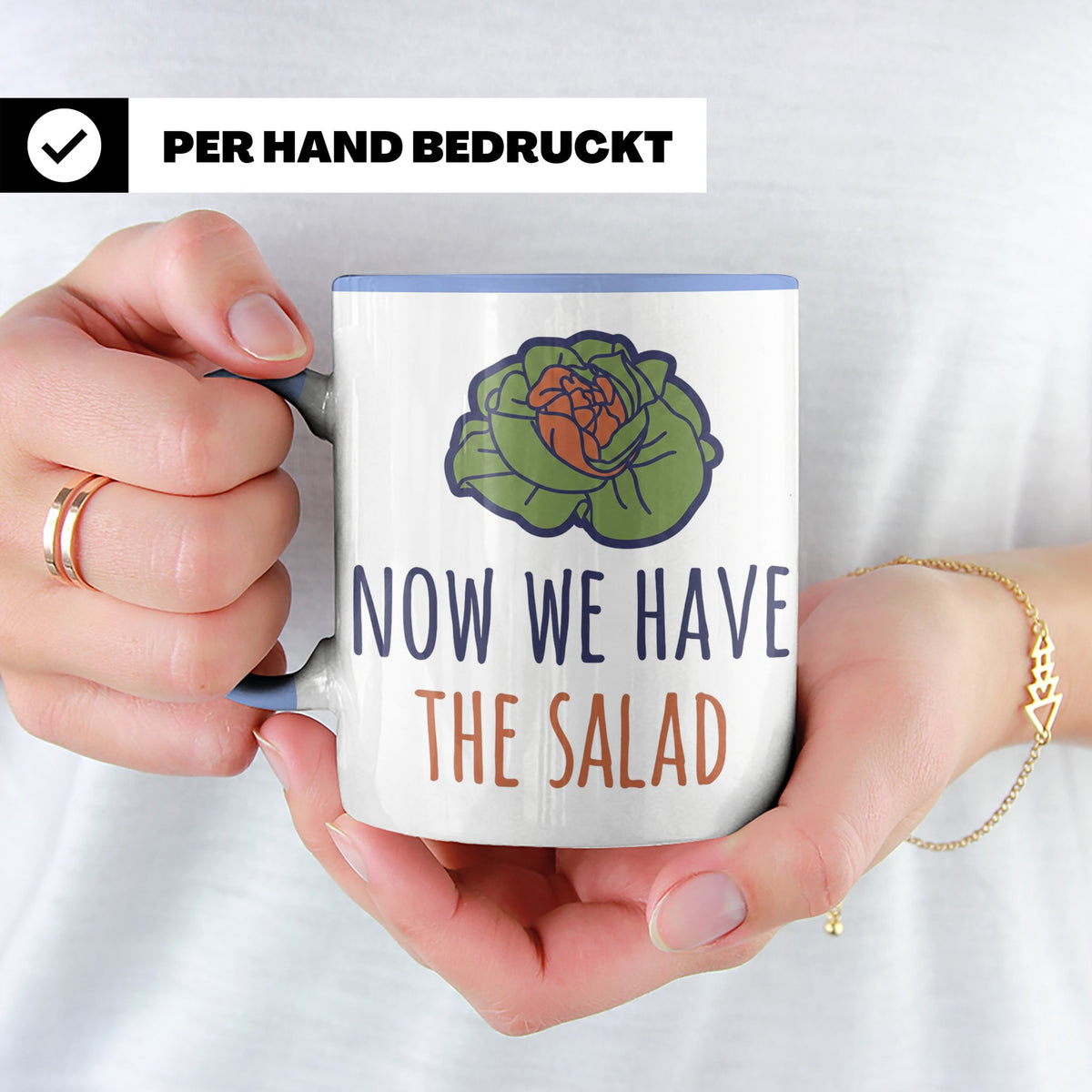 Denglish Tasse Now We Have The Salad, Spruch Da haben wir de – Blau [farbe:blau]