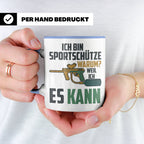 Paintball Tasse mit Spruch 'Ich bin Sportschütze weil ich es – Blau [farbe:blau]