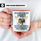 Postbote Tasse mit Spruch Unrealistische Ziele, Geschenk für – Rot [farbe:rot]