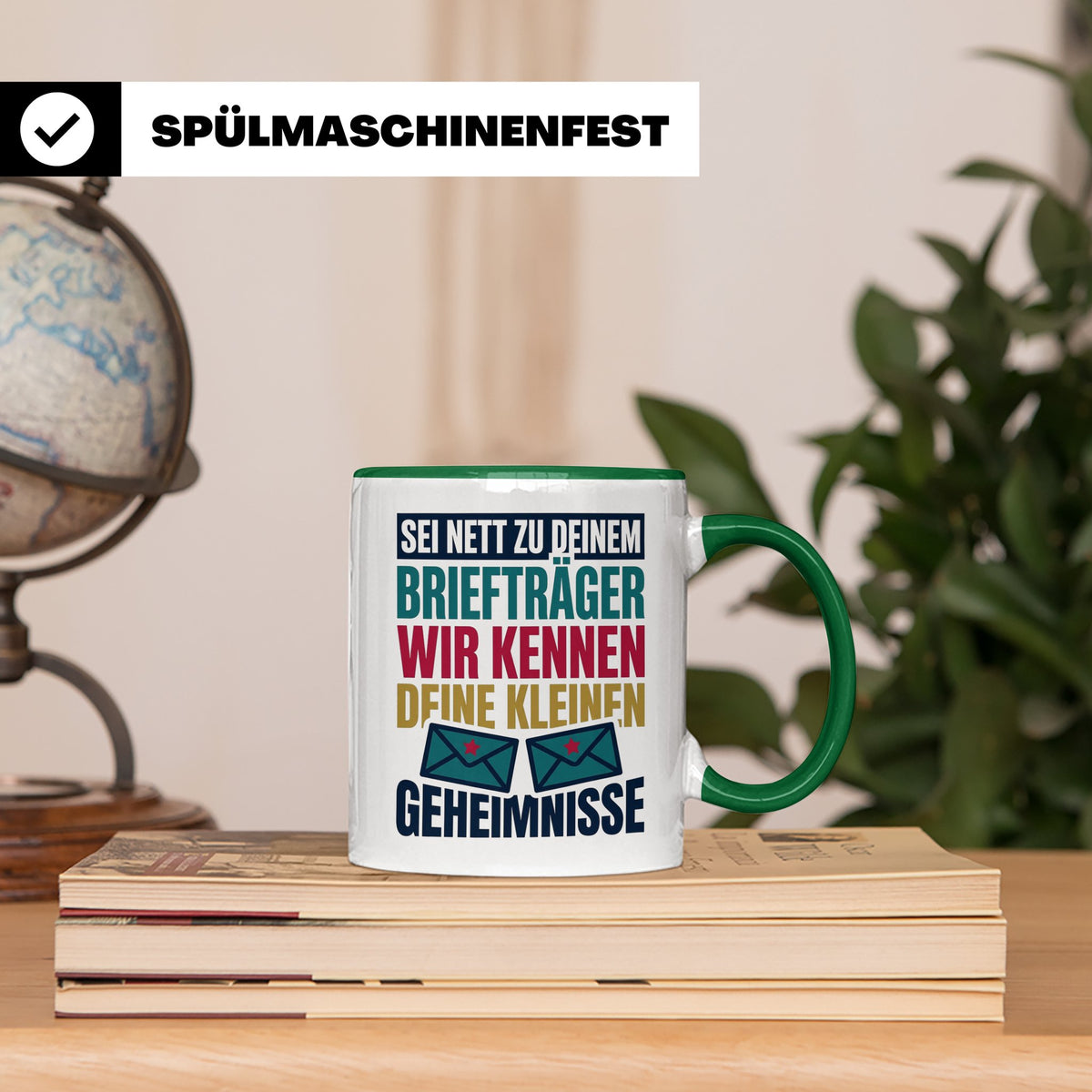 Briefträger Tasse mit Spruch "Wir kennen deine Geheimnisse"  – Grün [farbe:grün]