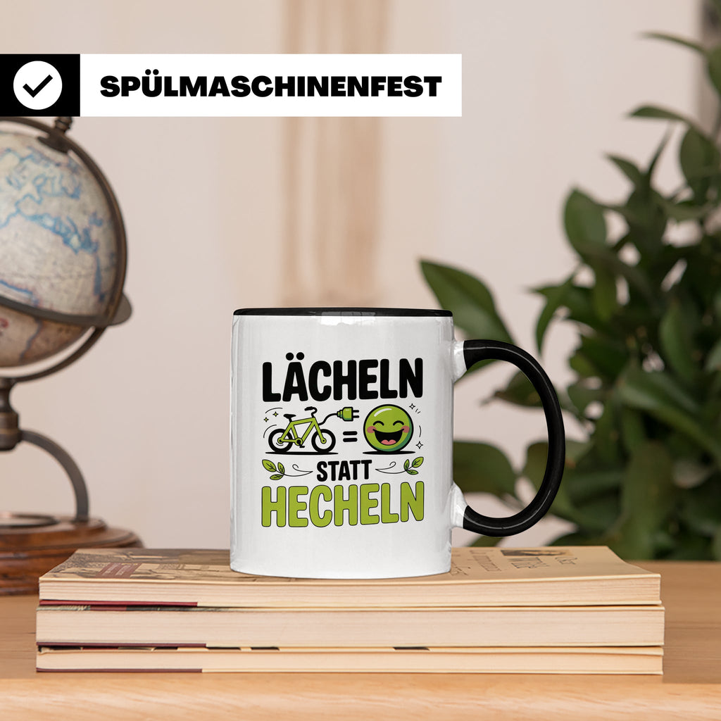 E-Bike Tasse: Lächeln statt Hecheln! Fahrradfahrer Geschenki – Schwarz [farbe:schwarz]