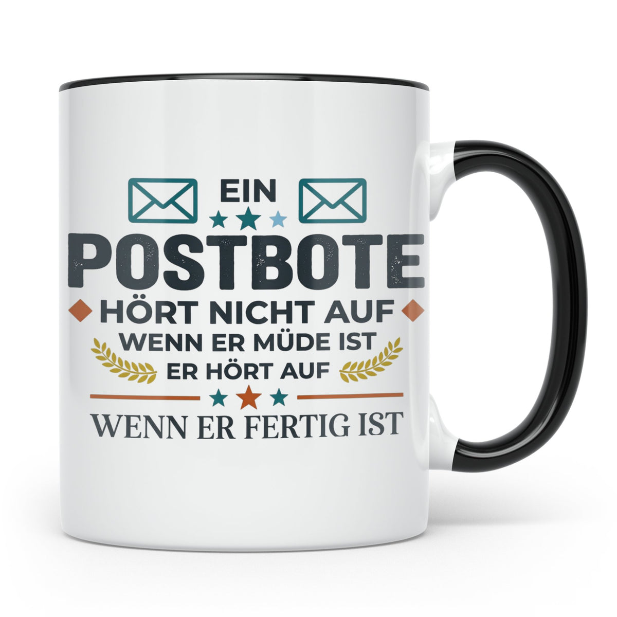 Postbote Tasse mit Spruch "Hört nicht auf wenn er müde ist"  – Schwarz [farbe:schwarz]