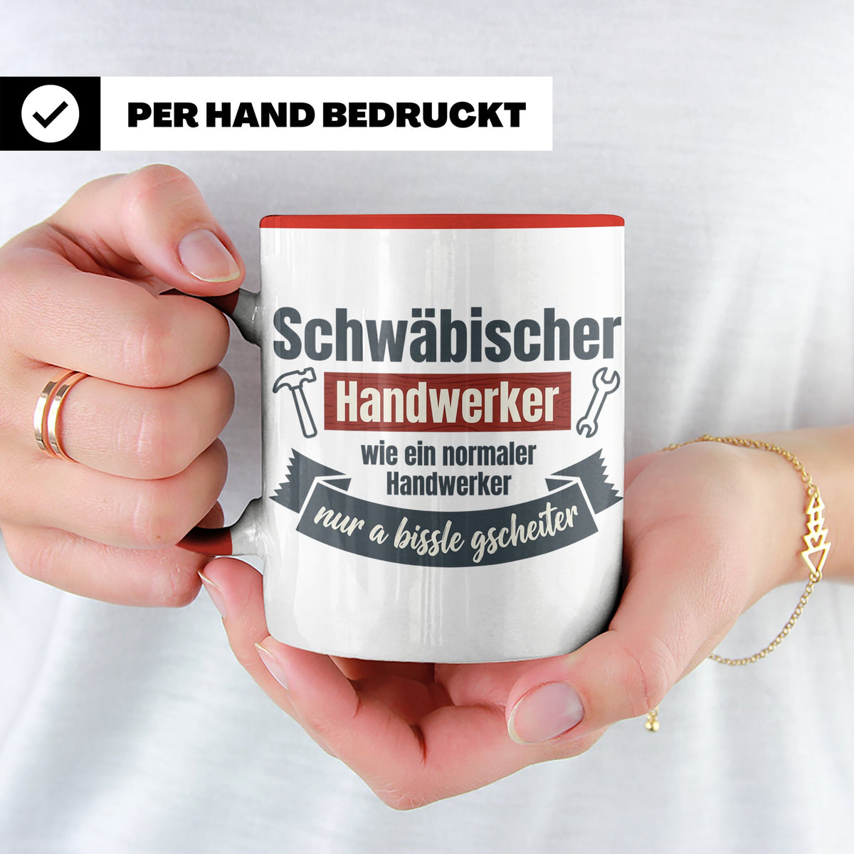 Schwäbischer Handwerker Tasse mit Spruch 'a bissle gscheiter – Rot [farbe:rot]