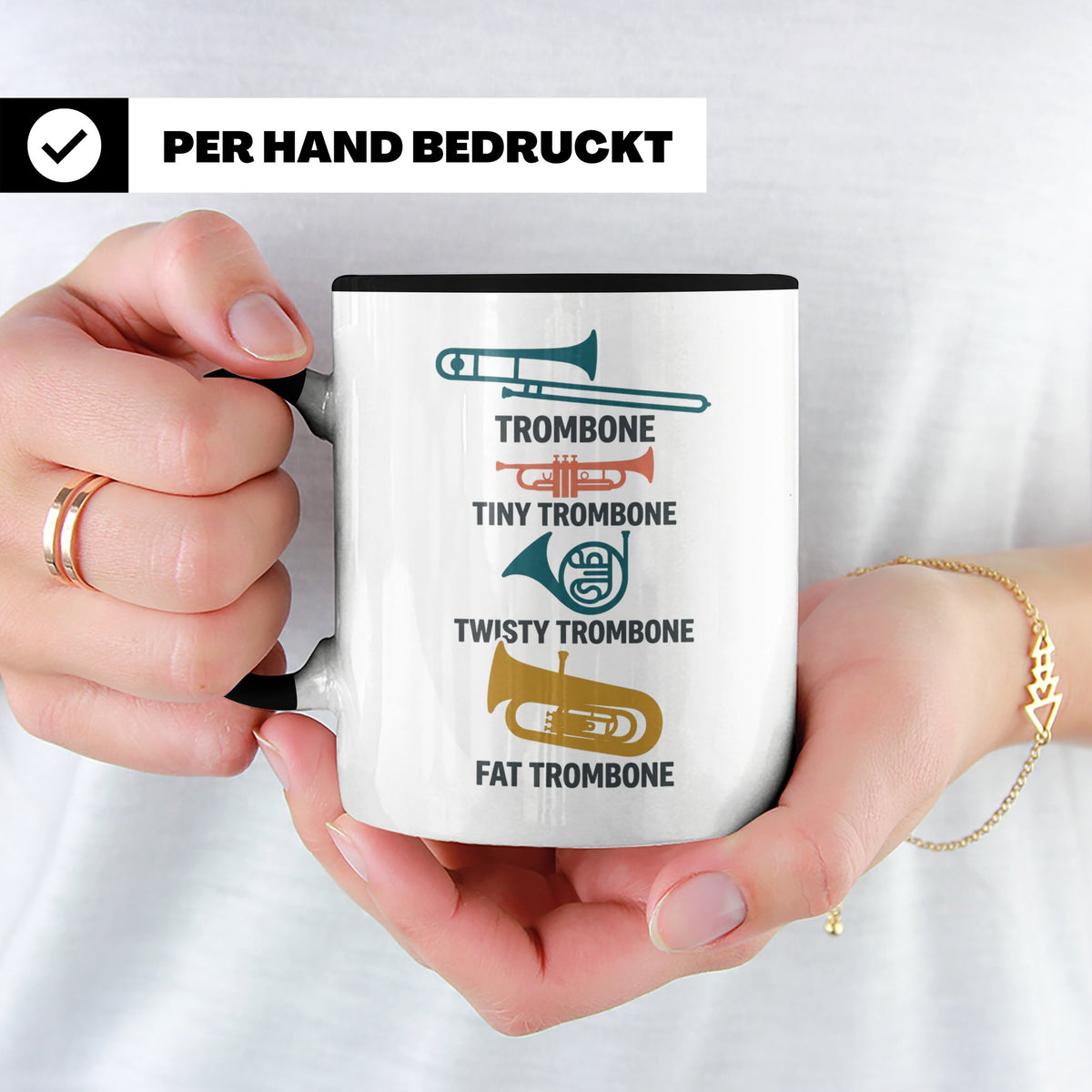 Posaunist Tasse mit lustigem Spruch Tiny Twisty Fat Trombone – Schwarz [farbe:schwarz]