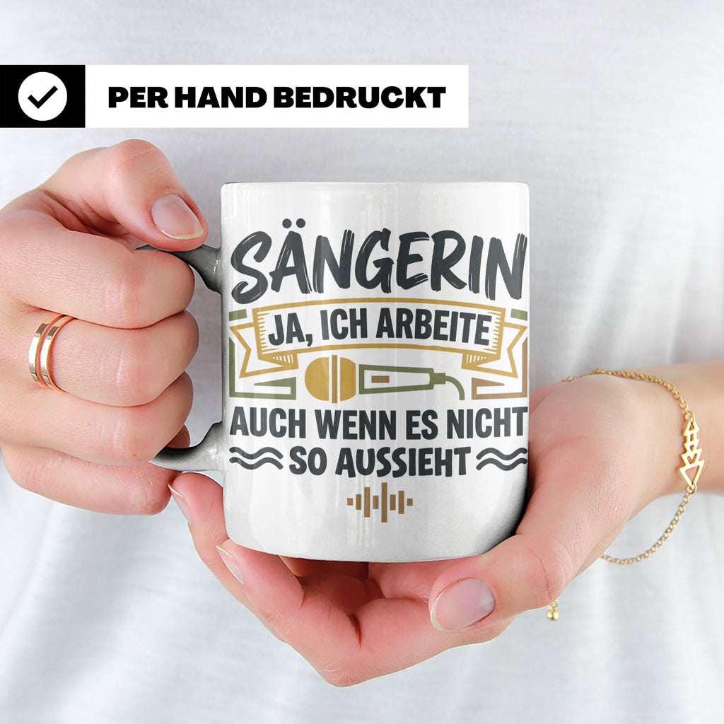 Sängerin Tasse mit Spruch 'Ja ich arbeite' Geschenk für Musi – Weiß [farbe:weiß]