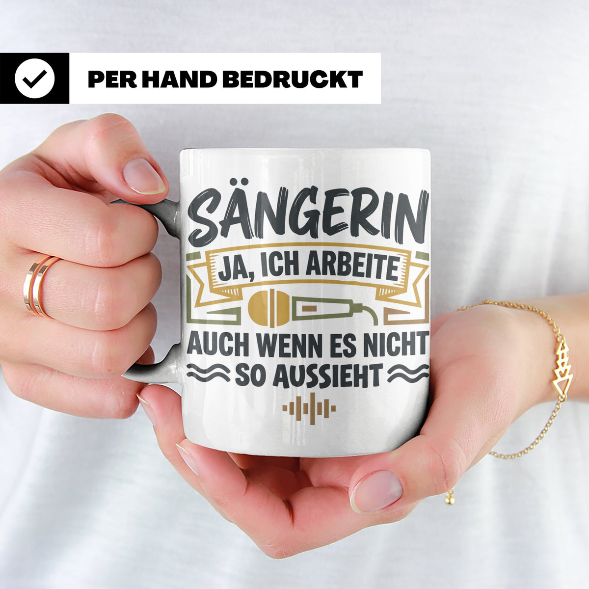 Sängerin Tasse mit Spruch 'Ja ich arbeite' Geschenk für Musi – Weiß [farbe:weiß]