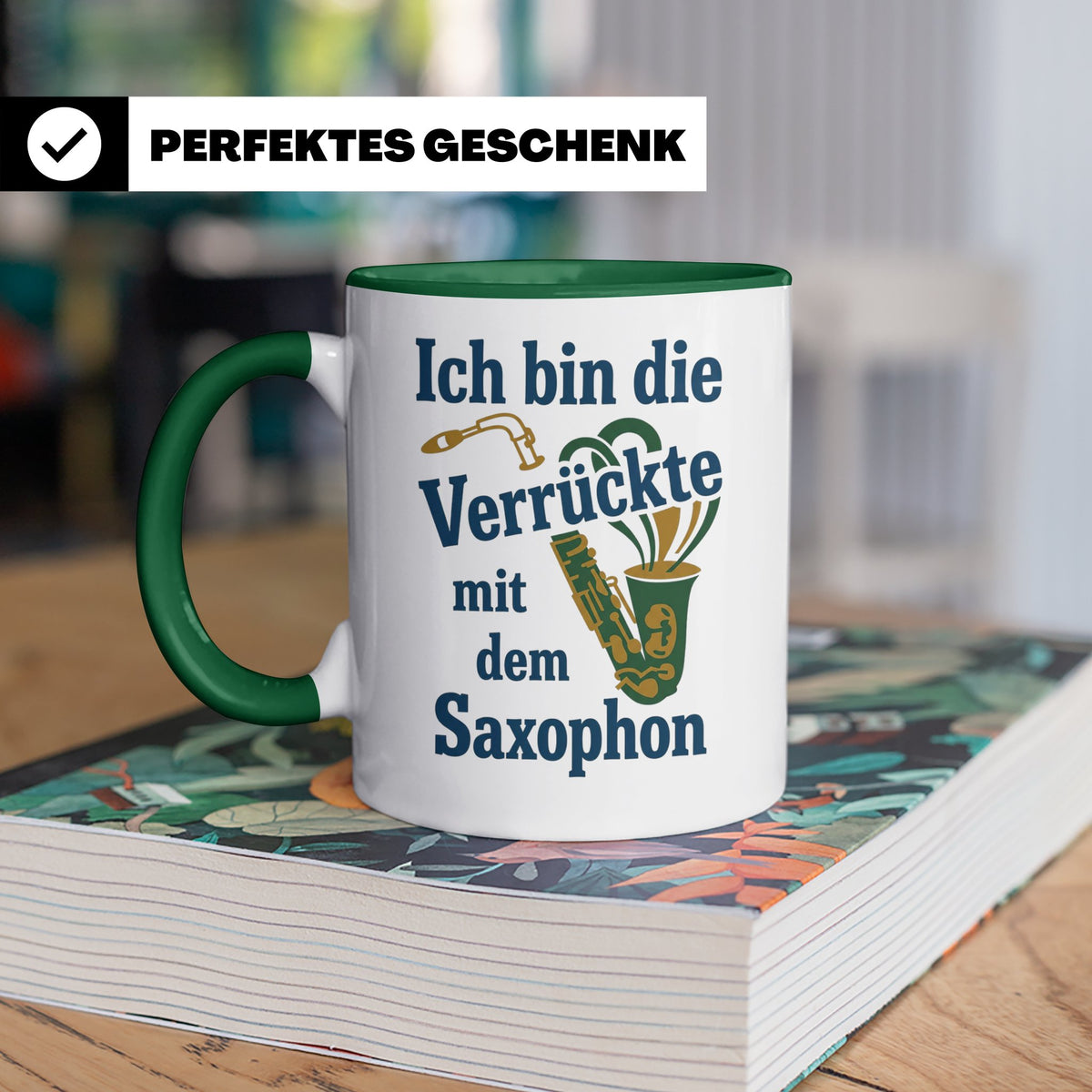 Saxophonistin Tasse mit Spruch Ich bin die Verrückte, Gesche – Grün [farbe:grün]