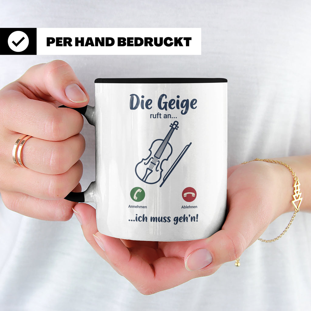 Geige Tasse mit Spruch Die Geige ruft an Geschenk für Geiger – Schwarz [farbe:schwarz]