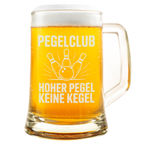 Pegelclub Bierkrug – Lustiger Kegel Spruch „Hoher Pegel, keine Kegel“ – Geschenk für Kegler, Kegelverein & Trinkfreunde – Witziges Bierglas für Männer & Frauen