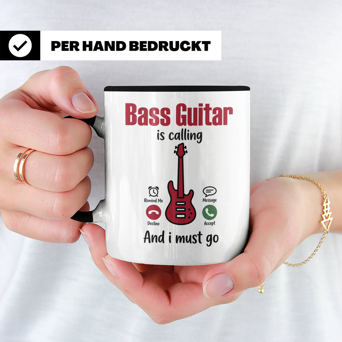 Bassist Tasse mit Spruch Bass Guitar is calling, E-Bass Kaff – Schwarz [farbe:schwarz]