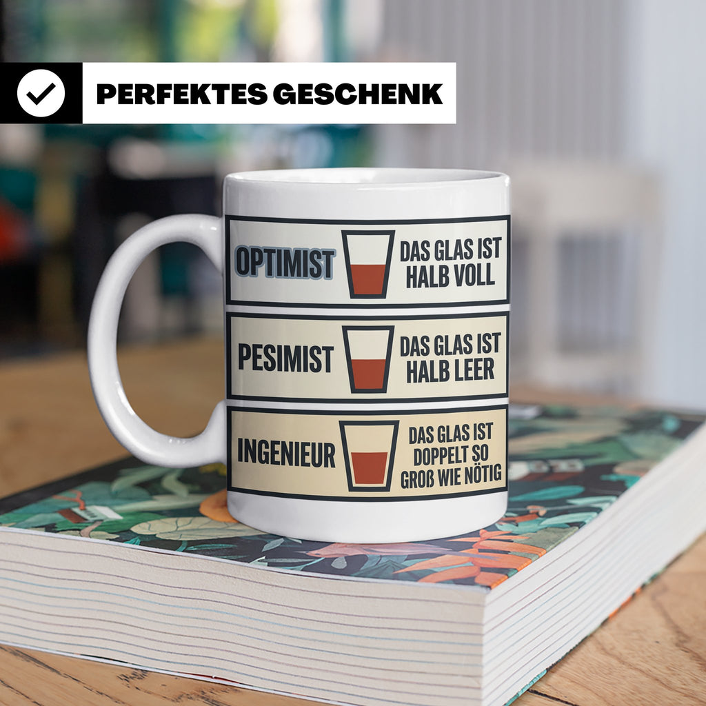 Ingenieur Tasse Glas halb voll leer lustiger Spruch Geschenk – Weiß [farbe:weiß]