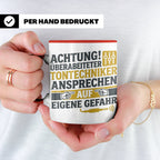 Tontechniker Tasse mit Spruch Überarbeiteter Techniker | Ges – Rot [farbe:rot]