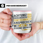 Tontechniker Tasse mit Spruch Überarbeiteter Techniker | Ges – Rosa [farbe:rosa]