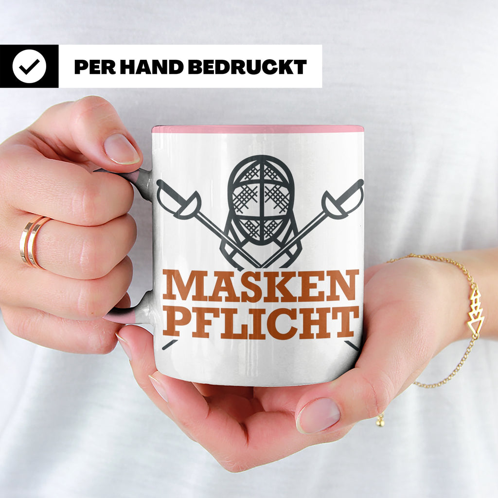 Fechter Tasse mit Maskenpflicht Spruch, lustiges Geschenk fü – Rosa [farbe:rosa]