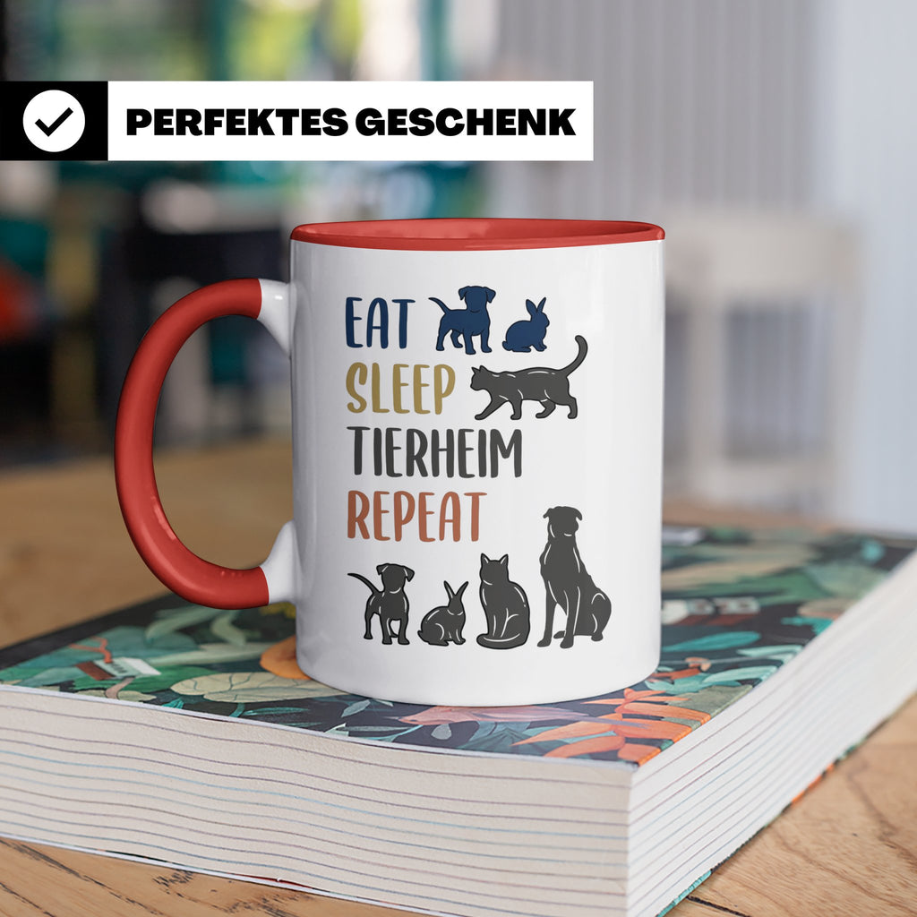 Tierheim Tasse mit Spruch Eat Sleep Repeat. Geschenk für Tie – Rot [farbe:rot]