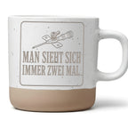 Man sieht sich immer zwei Mal Tasse - Lustiges Pflege Geschenk für Kra – Bild 1