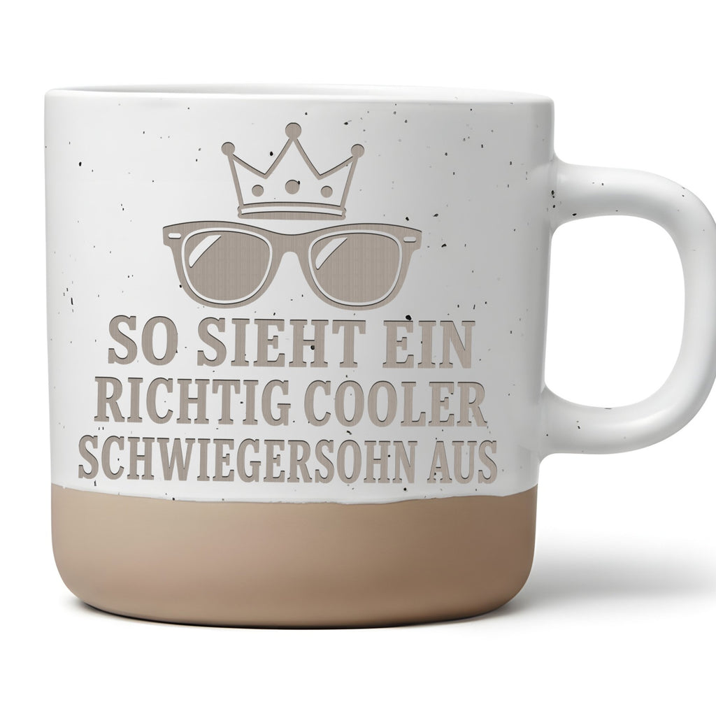 So sieht ein richtig cooler Schwiegersohn aus Tasse - Geschenk von Sch – Bild 1