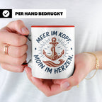 Anker Tasse mit Spruch Meer im Kopf Moin im Herzen, Maritime – Rot [farbe:rot]