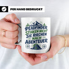 Pfadfinder Tasse Spruch Riechen nach Abenteuer | Camping Zel – Weiß [farbe:weiß]